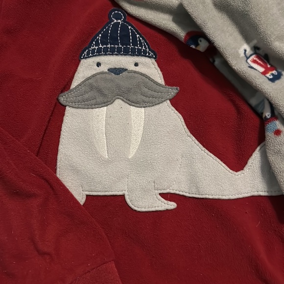 Carter’s pajamas. Matching set. Both size 7. Warm and cozy. - Picture 2 of 4